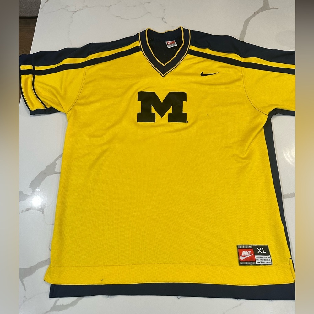 Vintage Nike Team Sports University of Michigan Basketball Warmup Jersey-Size XL